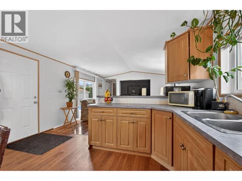 Kitchen at 6688 Tronson Road Unit# 29, Okanagan Landing, Vernon
