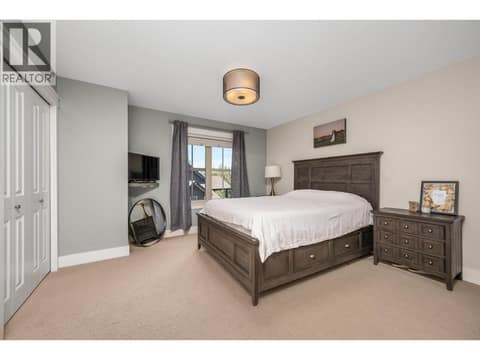 Spacious Primary Suite at 333 Longspoon Drive Unit# 26, Predator Ridge, Vernon