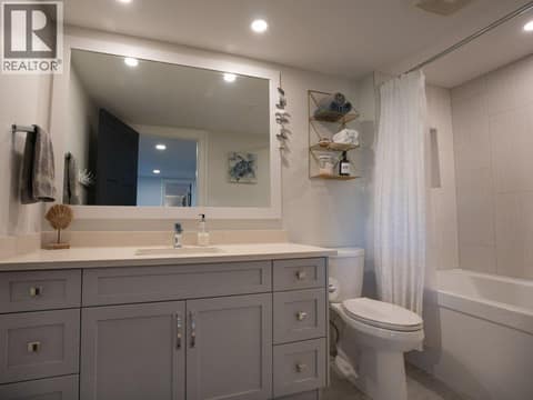 Main residence 4-pce bath lower level at 14807 89th Street, Osoyoos Rural