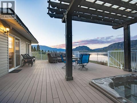 Second residence viewing deck with sunken hot tub at 14807 89th Street, Osoyoos Rural