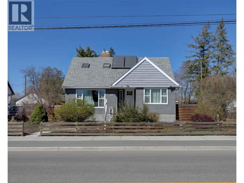 Photo 3 of 1505 32 Avenue, East Hill, Vernon