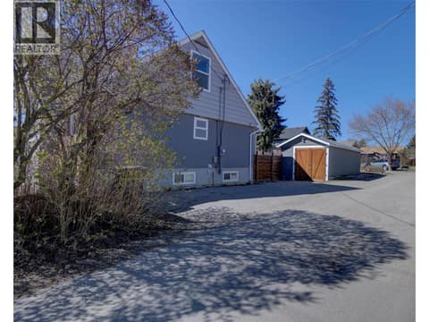 Photo 6 of 1505 32 Avenue, East Hill, Vernon