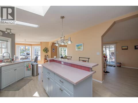 Photo 8 of 9510 97 Highway Unit# 27, Swan Lake West, Vernon