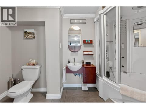 Photo 22 of 102 Spruce Place, Wiltse/Valleyview, Penticton