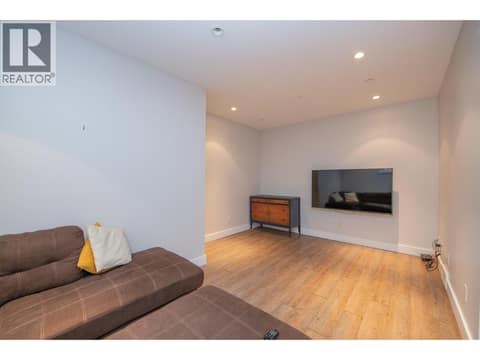 Photo 29 of 333 Longspoon Drive Unit# 30, Predator Ridge, Vernon