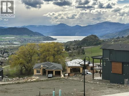 INCREDIBLE LAKE VIEWS! at 4305 Painted Turtle Drive, Bella Vista, Vernon