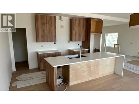 Photo 6 of 4303 Painted Turtle Drive, Bella Vista, Vernon