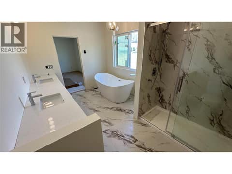 Photo 7 of 4303 Painted Turtle Drive, Bella Vista, Vernon