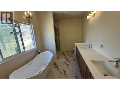 Photo 8 of 4303 Painted Turtle Drive, Bella Vista, Vernon