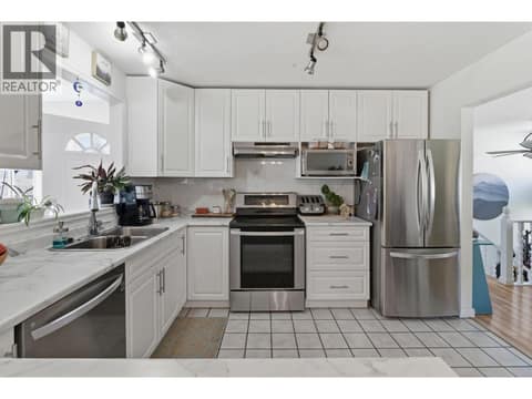 Photo 12 of 3283 McMahon Road, Glenrosa, West Kelowna