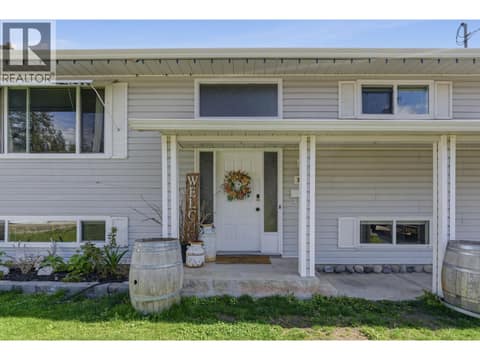 Photo 3 of 3283 McMahon Road, Glenrosa, West Kelowna