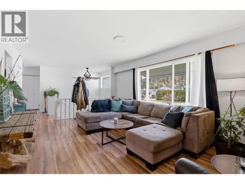 Photo 6 of 3283 McMahon Road, Glenrosa, West Kelowna