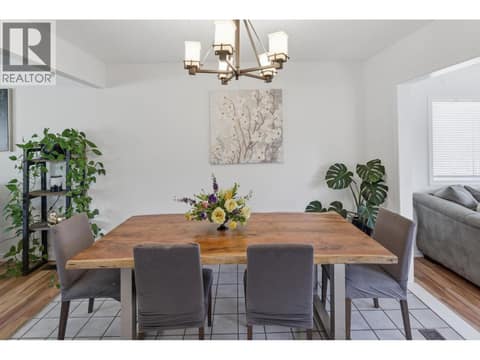 Photo 9 of 3283 McMahon Road, Glenrosa, West Kelowna