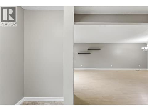 Photo 5 of 2100 43 Avenue Unit# 205, Harwood, Vernon