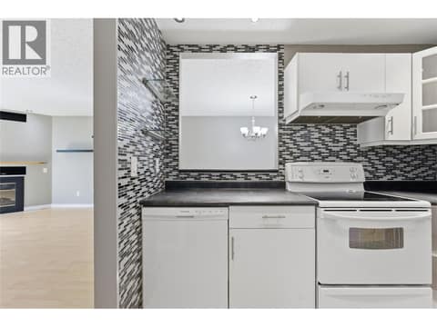Photo 9 of 2100 43 Avenue Unit# 205, Harwood, Vernon