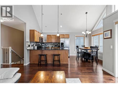 Photo 6 of 6953 Terazona Drive, Fintry, Kelowna