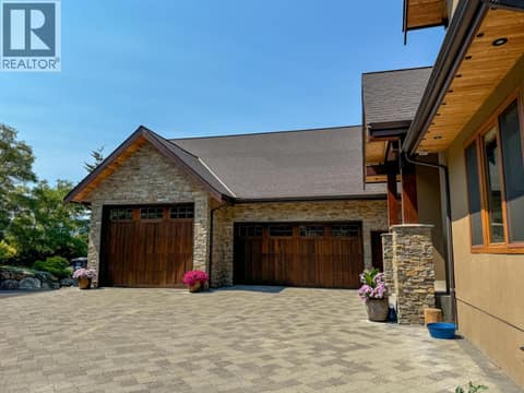 Photo 2 of 3175 Valleyview Road, Wiltse/Valleyview, Penticton