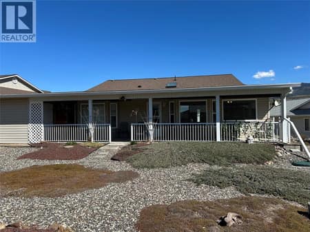 Photo 2 of 851 8 Avenue, Swan Lake West, Vernon