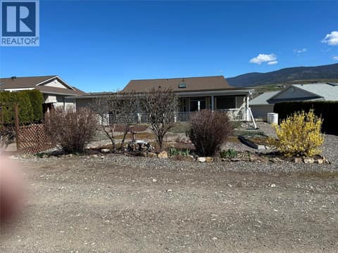 Photo 4 of 851 8 Avenue, Swan Lake West, Vernon
