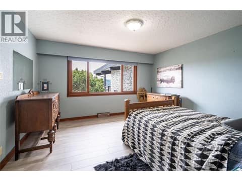 Photo 45 of 701 Robin Road, South BX, Vernon