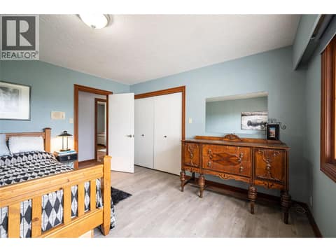 Photo 46 of 701 Robin Road, South BX, Vernon