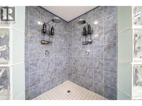 Photo 59 of 701 Robin Road, South BX, Vernon
