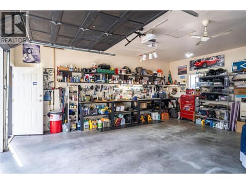 Detached Garage at 701 Robin Road, South BX, Vernon