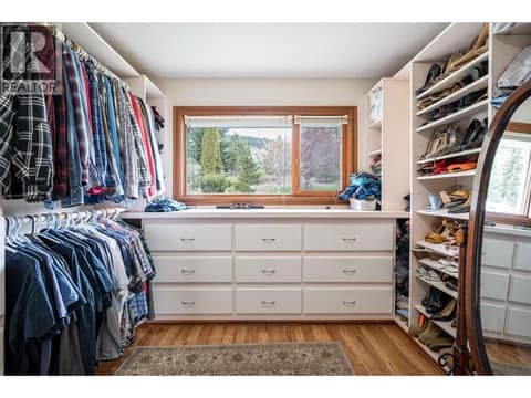 Walk In Closet at 701 Robin Road, South BX, Vernon