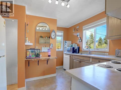 Photo 16 of 1802 31 Street, Mission Hill, Vernon