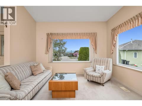 Photo 5 of 124 Sarsons Road Unit# 102, Middleton Mountain Vernon