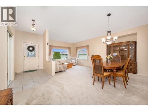 Photo 7 of 124 Sarsons Road Unit# 102, Middleton Mountain Vernon