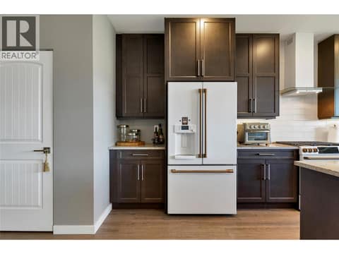 Photo 10 of 595 Vineyard Way N Unit# 31, Bella Vista, Vernon