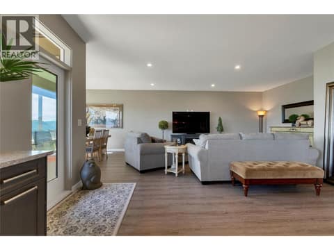 Photo 15 of 595 Vineyard Way N Unit# 31, Bella Vista, Vernon