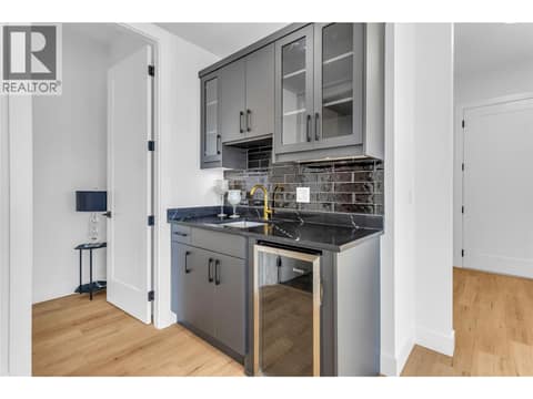 Wet Bar at 2842 Copper Ridge Drive, Smith Creek, West Kelowna