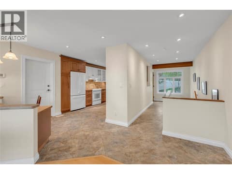 Photo 4 of 418 Panorama Crescent, Eastside/Lkshr Hi/Skaha Est, Okanagan Falls