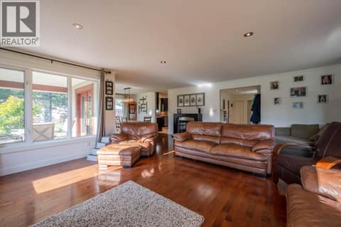 Photo 11 of 300 Jones Way Road, Oliver Rural