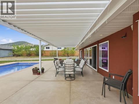 Photo 11 of 855 Ross Avenue, Columbia/Duncan, Penticton
