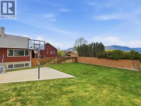 Photo 15 of 855 Ross Avenue, Columbia/Duncan, Penticton