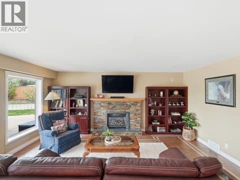 Photo 26 of 855 Ross Avenue, Columbia/Duncan, Penticton