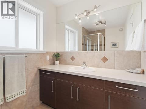 Photo 30 of 855 Ross Avenue, Columbia/Duncan, Penticton