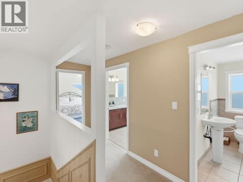 Photo 39 of 855 Ross Avenue, Columbia/Duncan, Penticton