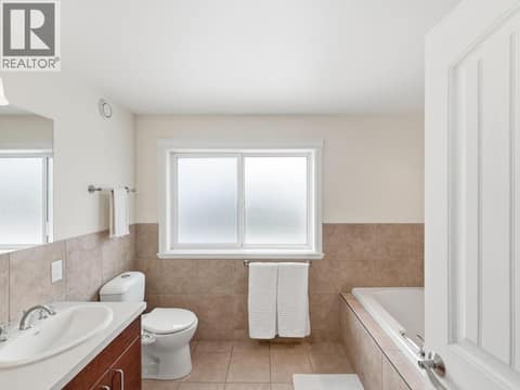 Photo 42 of 855 Ross Avenue, Columbia/Duncan, Penticton