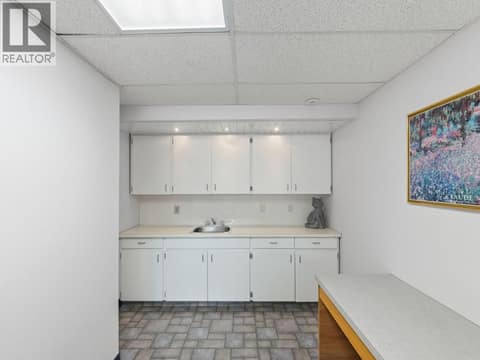 Photo 50 of 855 Ross Avenue, Columbia/Duncan, Penticton