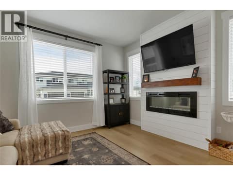 Photo 6 of 1999 15 Avenue Unit# 9, East Hill, Vernon