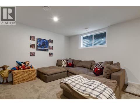 Large room for many different uses at 1999 15 Avenue Unit# 9, East Hill, Vernon