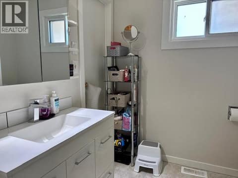 Photo 11 of 3918 13 Street, East Hill, Vernon