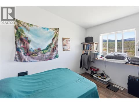 2nd bedroom guest house at 15230 89th Street, Osoyoos Rural
