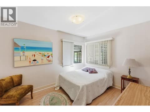 3rd bedroom bath attached at 15230 89th Street, Osoyoos Rural