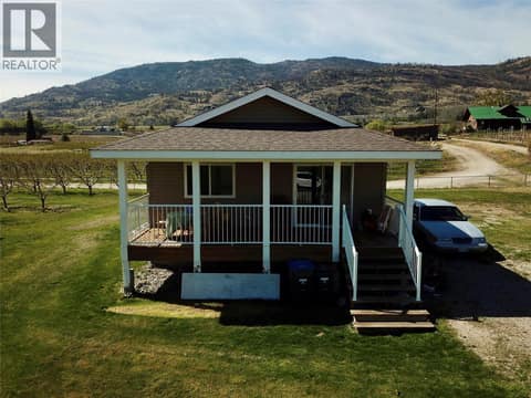 Front entrance of guest home at 15230 89th Street, Osoyoos Rural