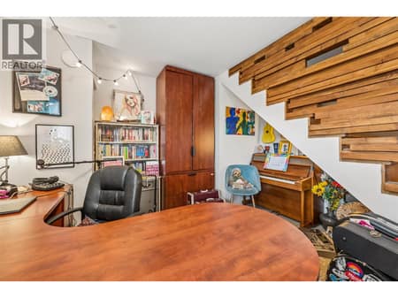Photo 6 of 3521 Dunbarton Road, Glenrosa, West Kelowna